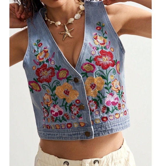 Western Floral Embroidered Button Down Denim Jean Vest - Picture 3 of 6